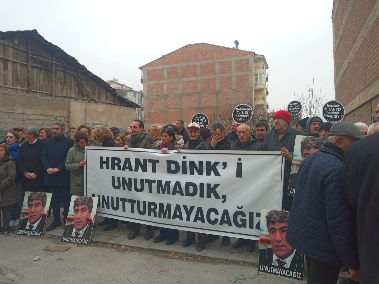 Hrant Dink doğduğu evin önünde anıldı